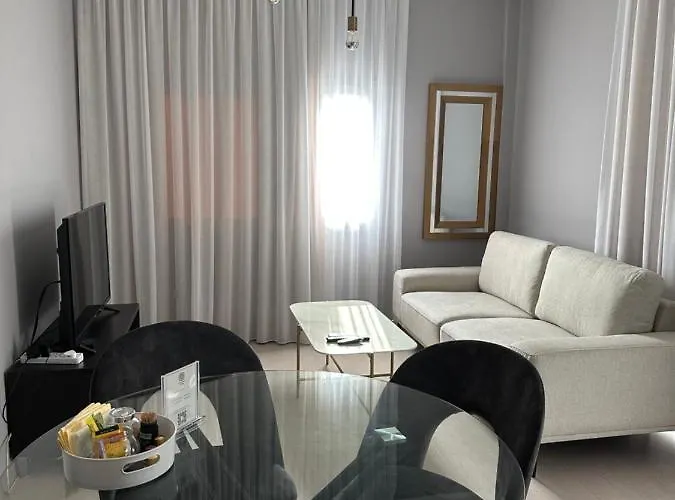 艺术之家迷你公寓酒店 *